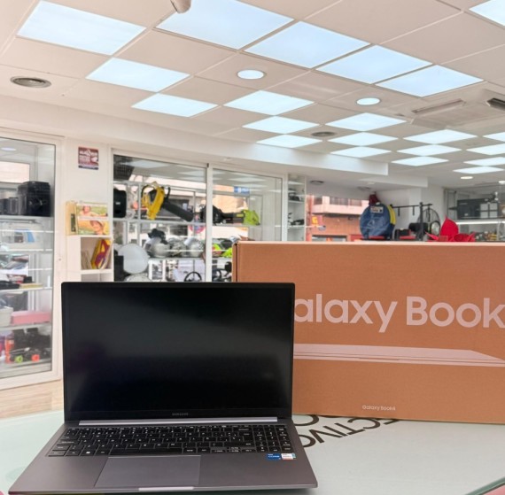8-8-69645-8-Ordenador Portátil Galaxy Book 4 Windows 11 Intel Core I5-1335U 16Ram 512gb SSd 