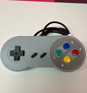 8-8-77928-1-Mando PC Reproduccion SNES 2