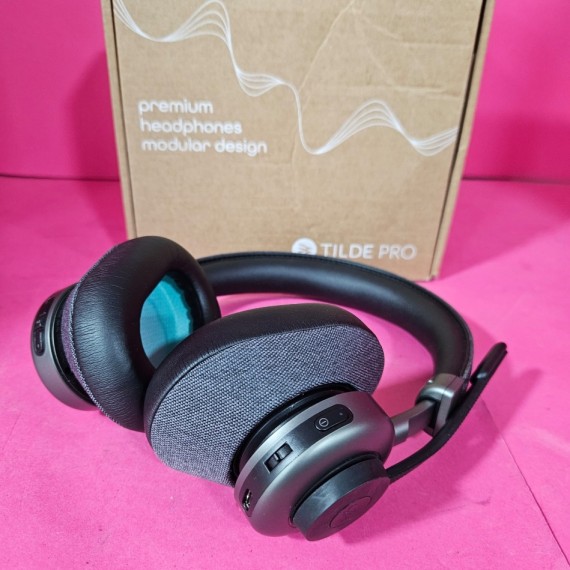 8-8-73823-9-Auriculares Tilde Pro C
