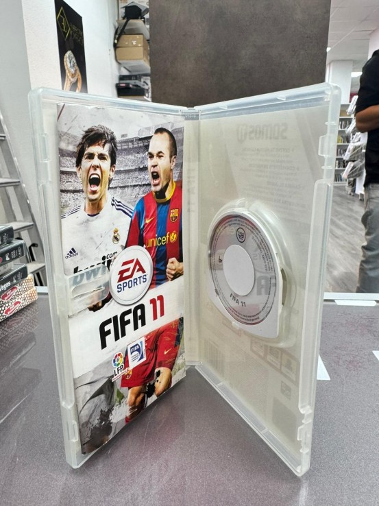 7-7-82257-2-Videojuego PSP fifa 11 psp