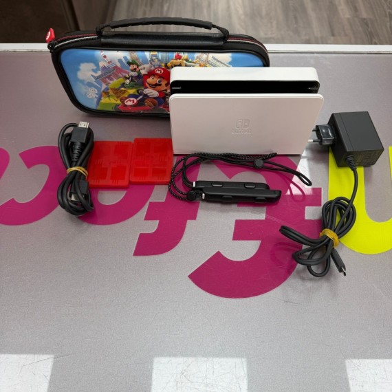 7-7-87312-4-Consola Nintendo Switch Oled 