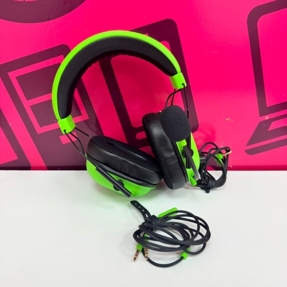 7-7-82321-1-Auriculares Razer