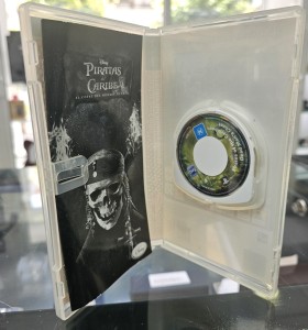 8-8-62658-1-Videojuego PSP Piratas del caribe 2