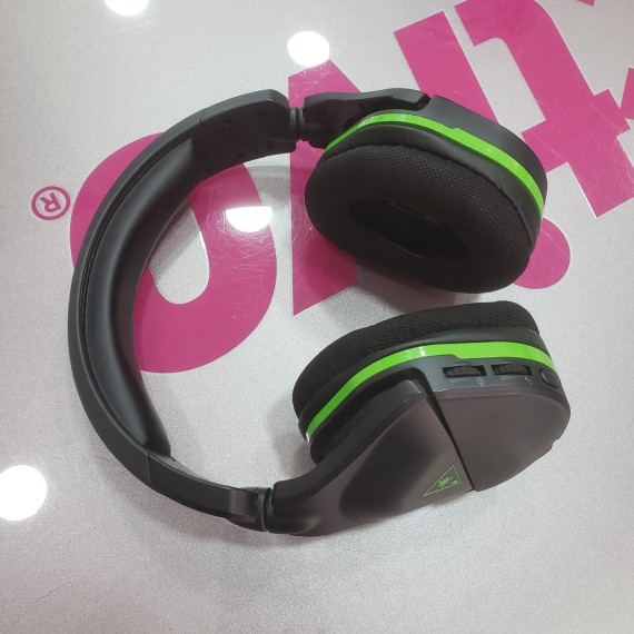 7-7-48673-3-Accesorio Xbox One Auriculares Stealth 600 Gen 2