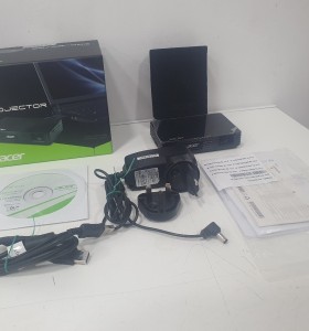 8-8-39692-1-Proyector LED ACER C120