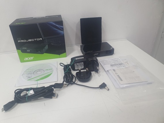 8-8-39692-1-Proyector LED ACER C120