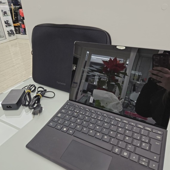 8-8-68295-16-Tablet Surface Pro 7 Intel Core I5 1035G4 CPU 1.1Ghz (8Cpus) 8RAM 256GB SSD Windosw 11 Home 