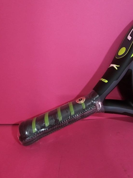 8-8-72920-7-Pala De Pádel Razor Green Slazenger (nueva)