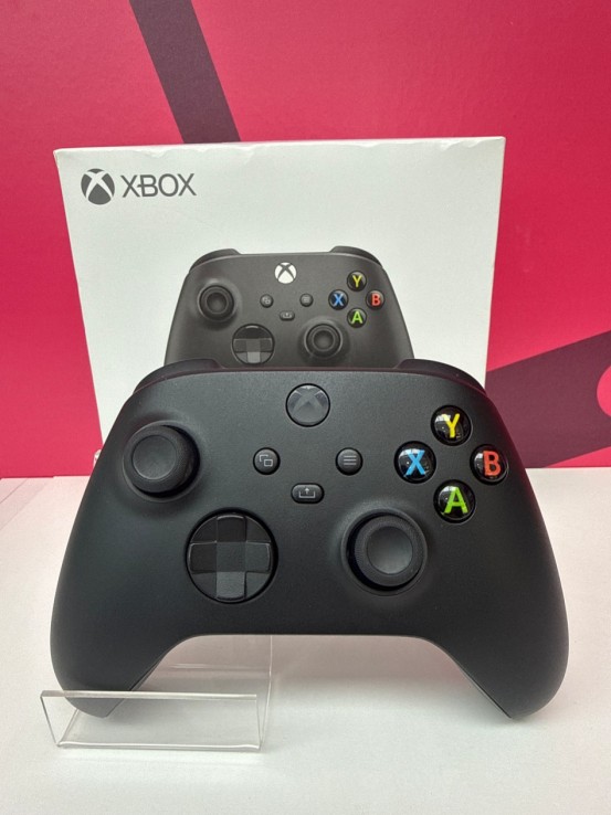 8-8-77377-1-Mando Xbox Series S