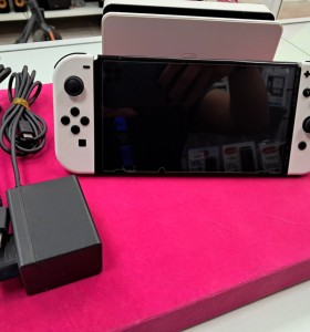 6-6-168816-1-Consola Nintendo Switch Oled