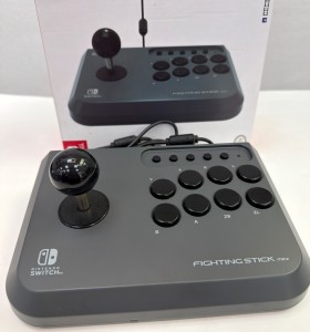 1-1-273618-1-Mando Nintendo Switch Fightin Stick Mini