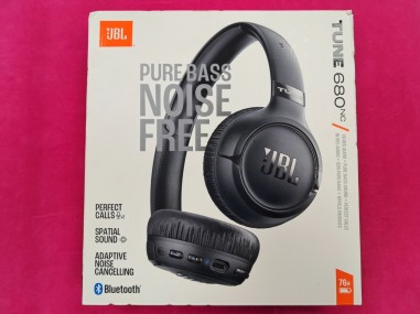 6-6-169551-1-Auriculares Diadema JBL Pure Bass Noise free (sin uso)