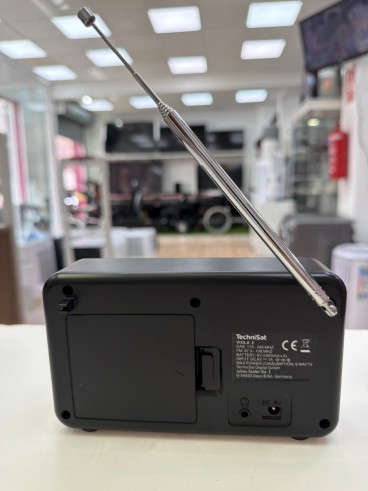1-1-273693-2-Radio Multibanda Technisat Viola 2 Blanca