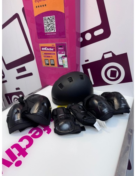 9-9-78113-1-Casco oxelo negro y protecciones 