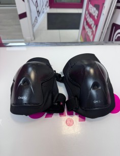 9-9-78113-1-Casco oxelo negro y protecciones  2