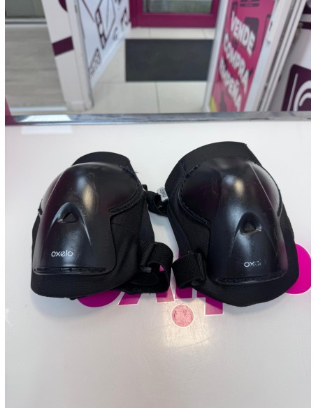 9-9-78113-2-Casco oxelo negro y protecciones 