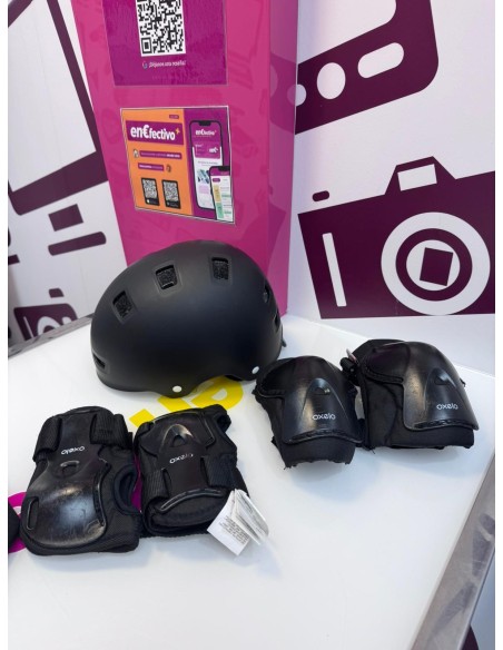 9-9-78113-4-Casco oxelo negro y protecciones 