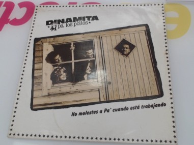 1-1-274172-1-Vinilo Dinamita Pa Los Pollos No Molestes A Pa Cuando Esta Trabajando