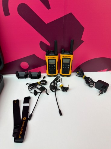8-8-78714-2-Walkie talkie Motorola TLKR T80 2 unidades
