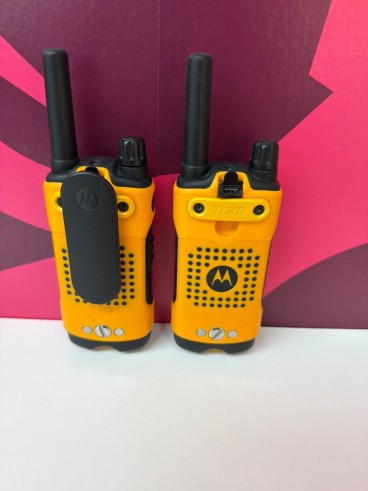 8-8-78714-4-Walkie talkie Motorola TLKR T80 2 unidades