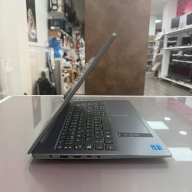 7-7-86998-2-Ordenador Portátil Lenovo Slim 3I Intel I3-N305 1.80 GHz 8 Ram 256 SSD