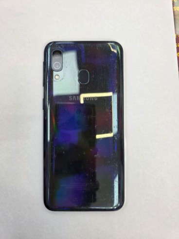 1-1-270955-2-Smartphone Samsung Galaxy A40 4 64Gb