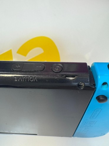 9-9-78308-6-Consola Nintendo Switch Hac-001