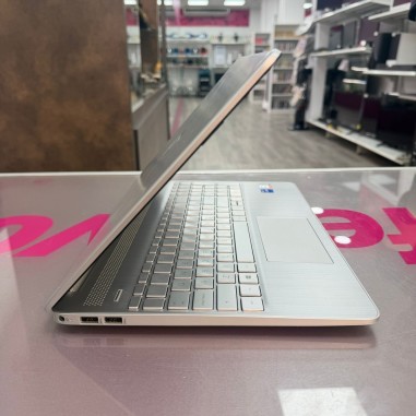 7-7-42175-2-Portátil HP 15s-fq2019ns Intel i7 1165G7 12GB 512 SSD 15 