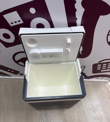 9-9-78137-4-Nevera Portatil norauto 227 30L