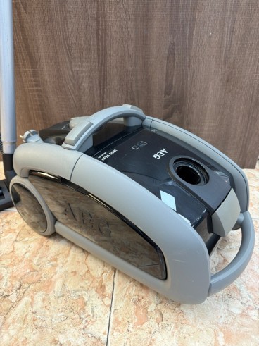 1-1-274866-1-Aspirador Trineo Aeg Pro P3 1800W Negro Gris
