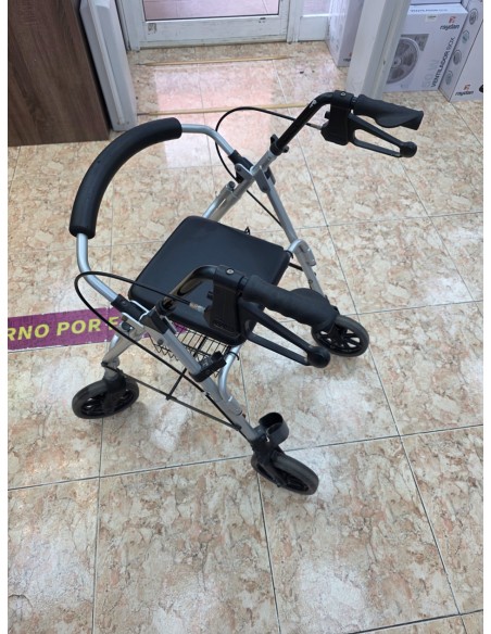 1-1-274944-2-Andador Con Frenos Y Cesta