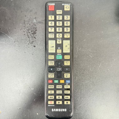 7-7-88617-2-Samsung UE22H5000AW