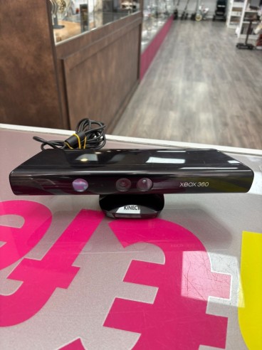 7-7-88620-1-Kinect Xbox One