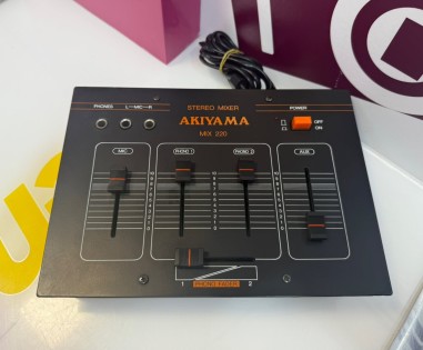 9-9-78480-1-Música profesional mesa de mezclas stereo akiyama mix 220
