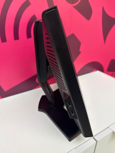 8-8-79206-4-Monitores Dell 1707FPc Conexiones: VGA, DVI.