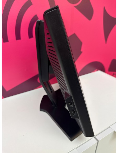 8-8-79206-4-Monitores Dell 1707FPc Conexiones: VGA, DVI.