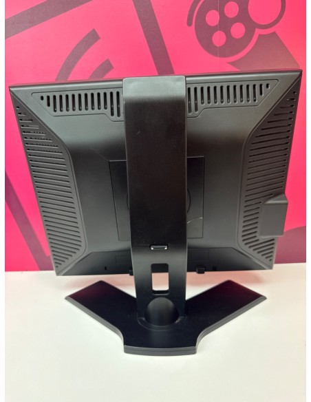 8-8-79206-5-Monitores Dell 1707FPc Conexiones: VGA, DVI.