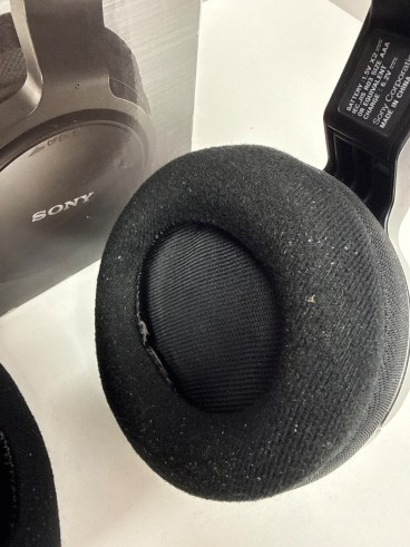8-8-79239-4-Auriculares Diadema Sony Wireless RF811RK