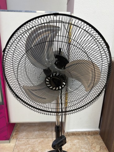 1-1-268264-2-Ventilador Negro