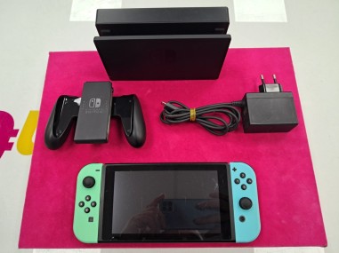 6-6-170303-1-Consola Nintendo Switch Animal Crossing