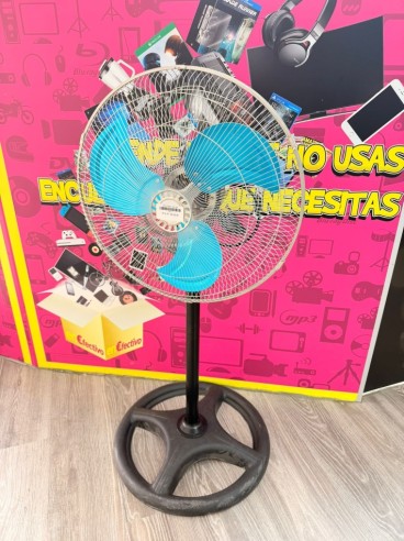 7-7-89104-1-Ventilador de pie