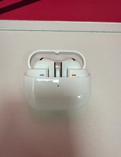 8-8-78597-1-Auriculares Galaxy Buds3 2