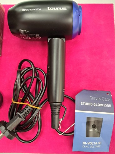 6-6-170532-2-Secador Pelo Taurus Studio Glow 1500