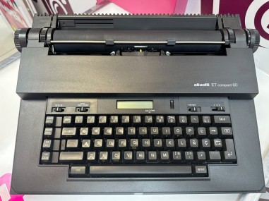 9-9-78973-2-Informática Maquina De Escribir Olivetti Et Compact 60