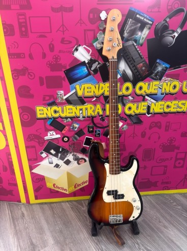 7-7-87821-1-Guitarra Electrica Squier P-Bass Fender
