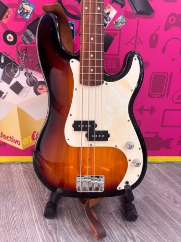 7-7-87821-3-Guitarra Electrica Squier P-Bass Fender