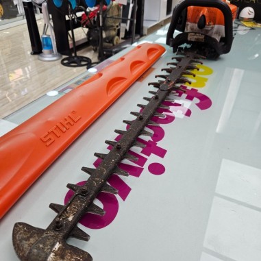 8-8-79794-6-Cortasetos STIHL HS82R
