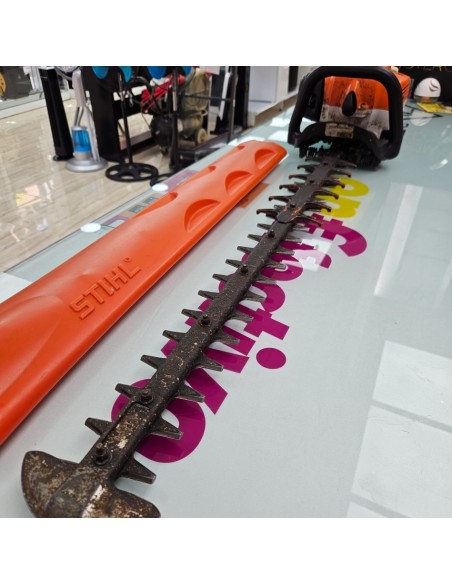 8-8-79794-6-Cortasetos STIHL HS82R
