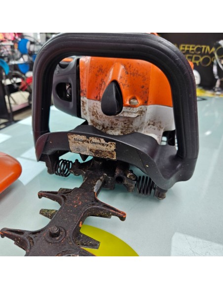 8-8-79794-8-Cortasetos STIHL HS82R