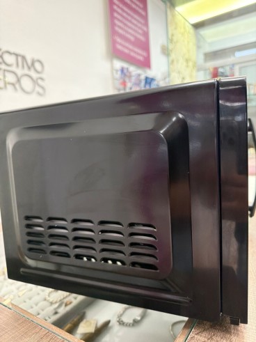 1-1-275095-4-Microondas Taurus Negro